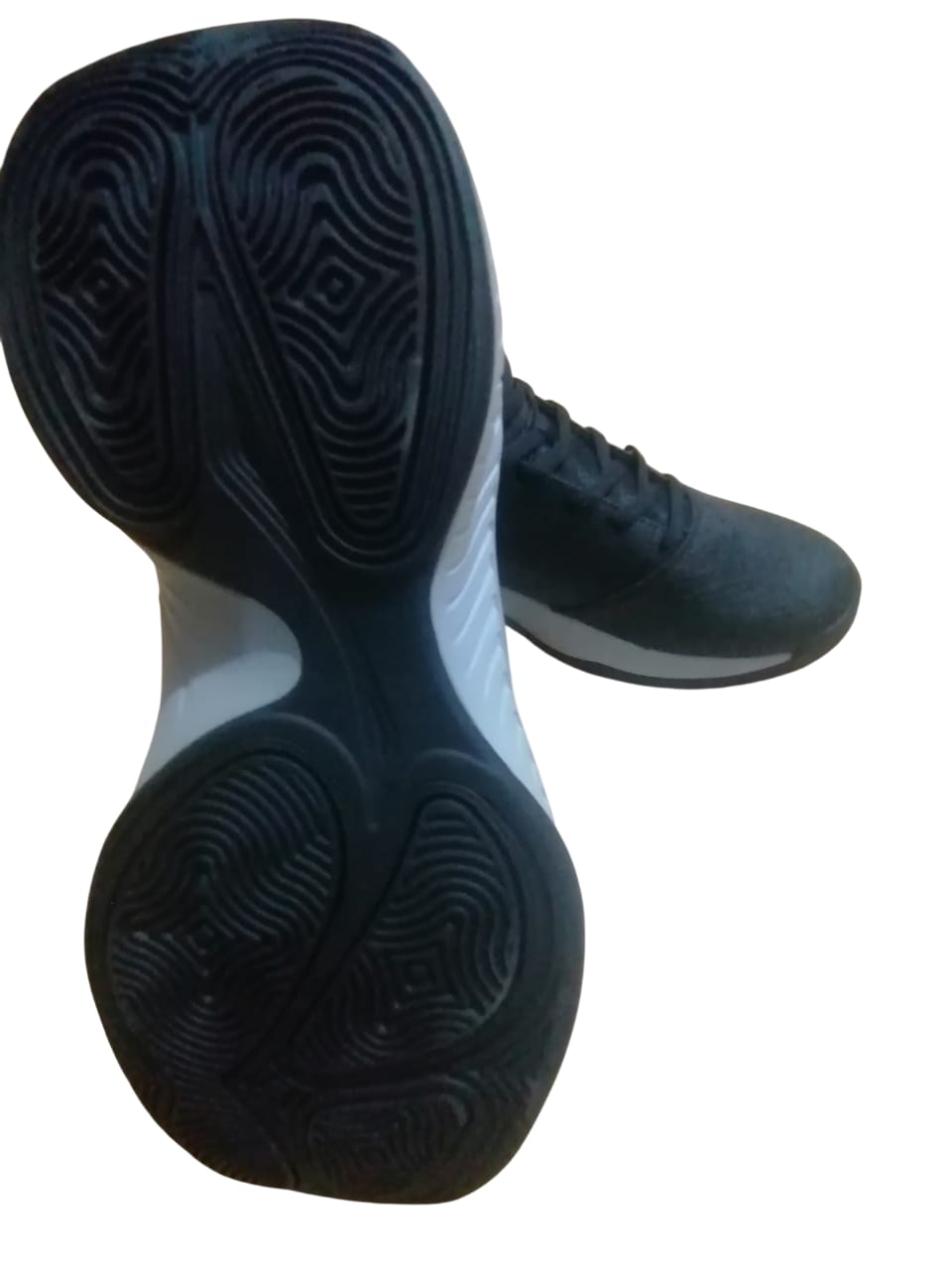 Zapatilla de basket PEAK