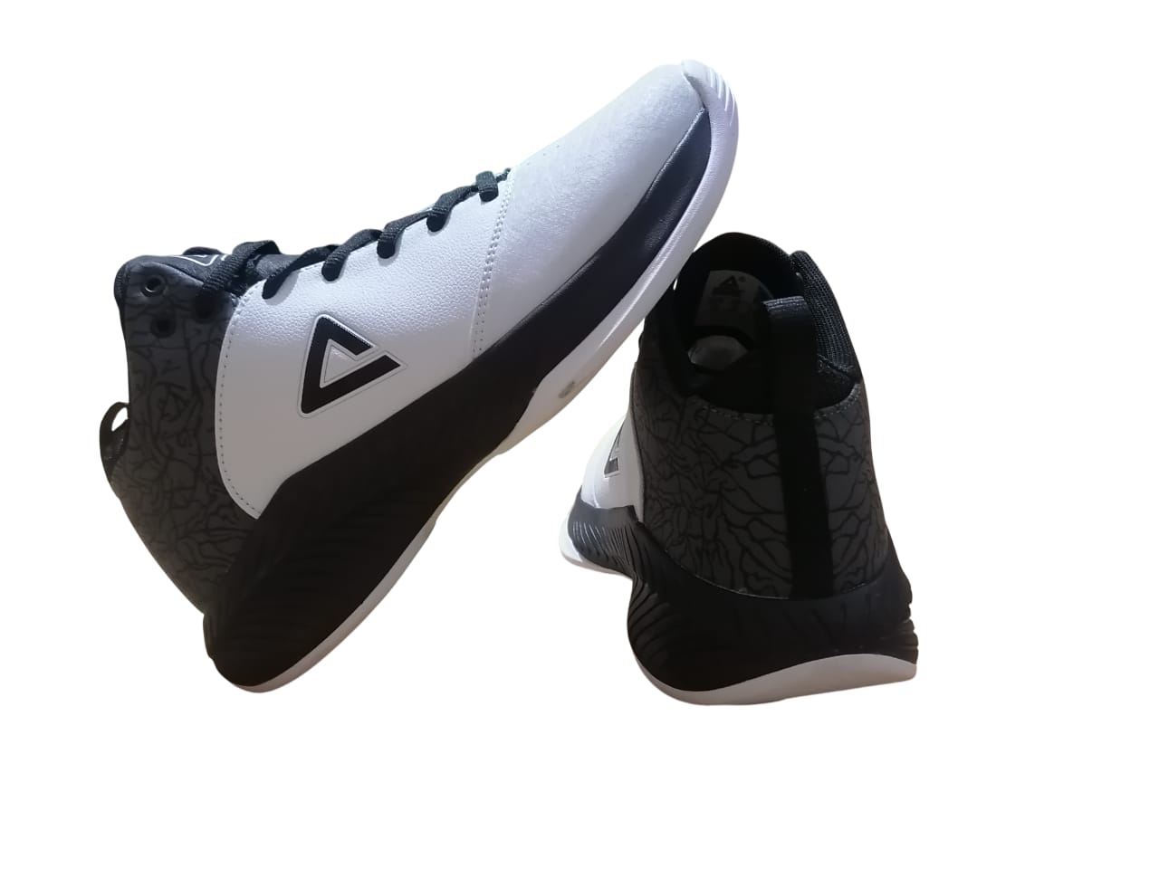 Zapatilla de basket PEAK