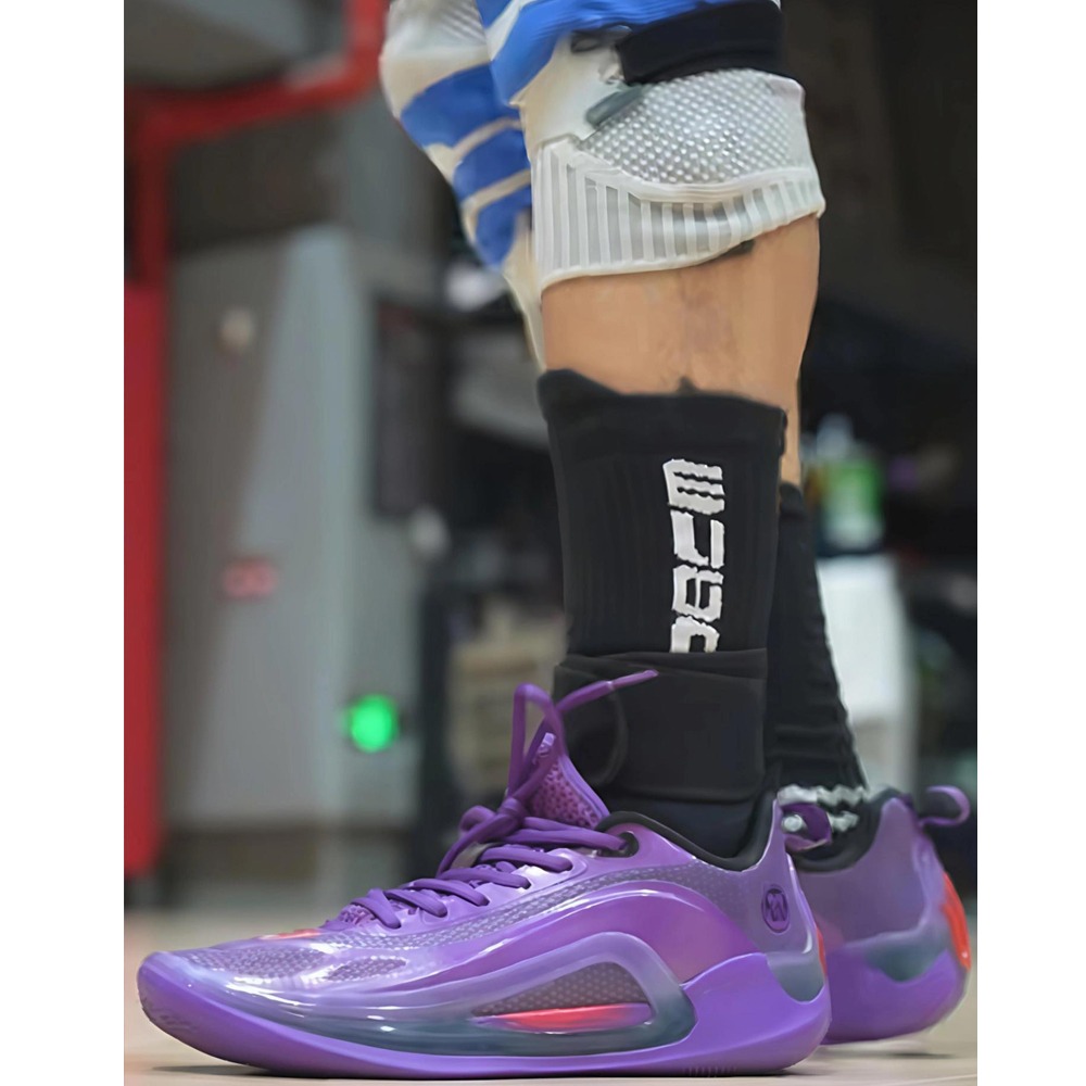 Zapatilla de basket Andrew Wiggins AW4